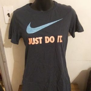Womens nike gray just do it T-shirt size Medium